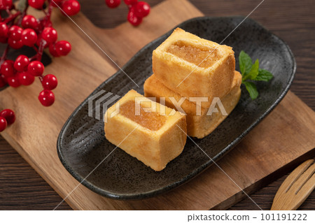 Pineapple Cake Dessert Pineapple Pastry Mid-Autumn Festival pineapple cake pastry パイナップルケーキ 101191222