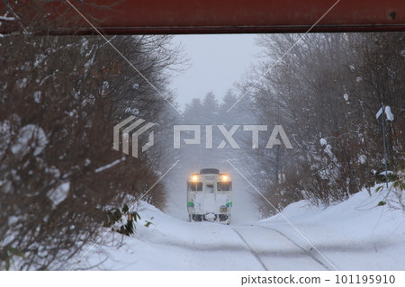 即將停運的札所線 穿越雪地的喜波40 豐岡站 101195910