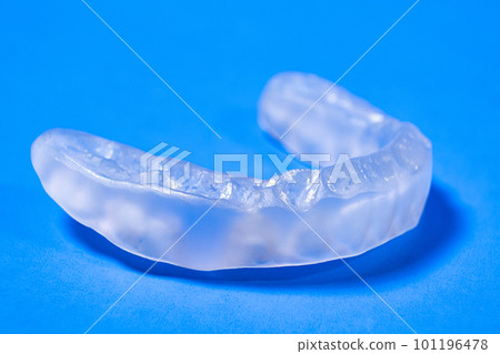 Dental mouthguard, splint for the treatment of dysfunction of the temporomandibular joints, bruxism, malocclusion, to relax the muscles of the jaw. 101196478