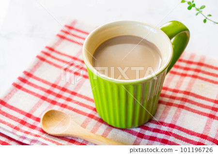 Loose tea latte Loose tea latte 101196726