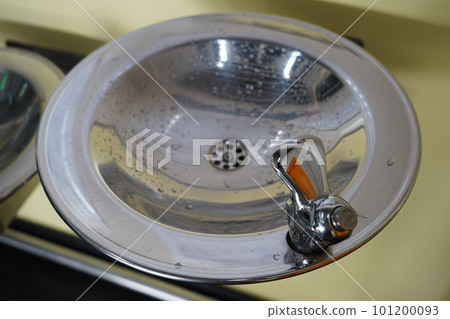 water dispenser 101200093