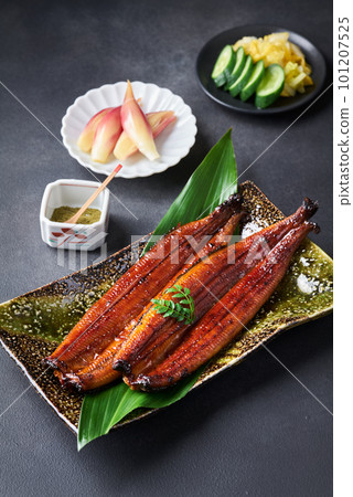 Domestic eel skewers 101207525