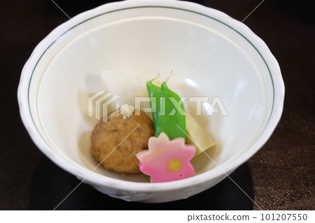 Boiled 'Wakatake' and 'Ganmodoki' Boiled 'Wakatake' and 'Ganmodoki' 101207550