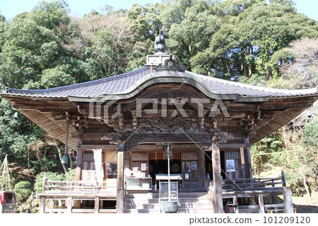 Early spring scenery of Kinosaki Onsen Early spring scenery of Kinosaki Onsen 101209120