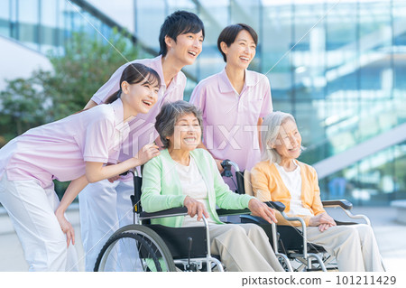 Nursing care senior hospital helper caregiver female photography cooperation "LINK FOREST" Nursing care senior hospital helper caregiver female photography cooperation "LINK FOREST" 101211429