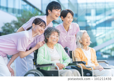 Nursing care senior hospital helper caregiver female photography cooperation "LINK FOREST" 101211430