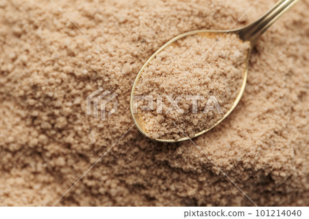 Hickory smoked sea salt Hickory smoked sea salt 101214040
