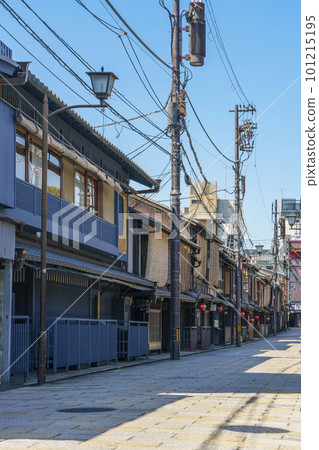 Shirakawa, Kyoto, Shimbashi-dori Street, Miyako Odori Lanterns, Spring 101215195