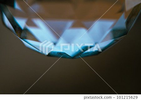 閃閃發光的透明球體 [圖片] 101215629