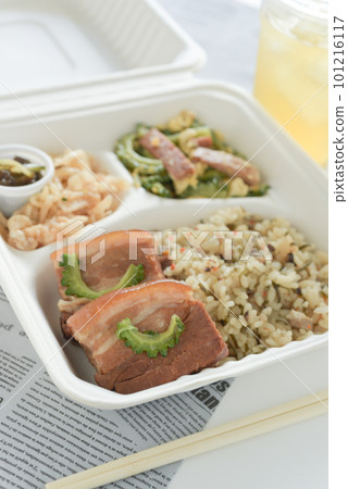 Okinawan cuisine take-out bento vertical position Okinawan cuisine take-out bento vertical position 101216117
