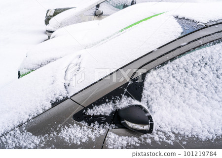 Parked cars covered with snow after snow storm Parked cars covered with snow after snow storm 101219784