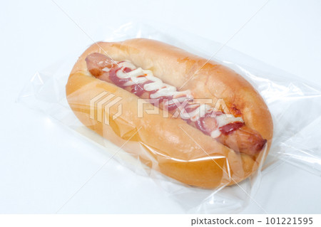 hot dog bread sausage plastic bag bread western food food food eat food snack hot dog bread sausage plastic bag bread western food food food eat food snack 101221595