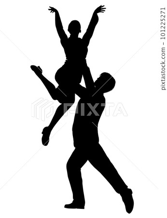 一個男人高舉一個女人表演雜技舞蹈的剪影插圖 101225271