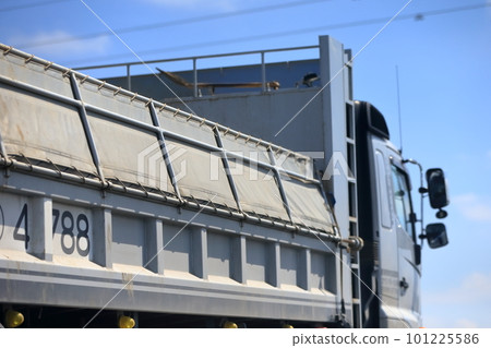 Dump truck image 101225586