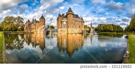 Castle De Haar or Kasteel de haar in Utrecht, Netherlands 101228082