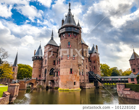Castle De Haar or Kasteel de haar in Utrecht, Netherlands 101228102