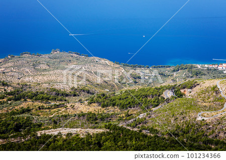 Beautiful landscape view on Makarska Riviera in Croatia on sunny summer day. 101234366