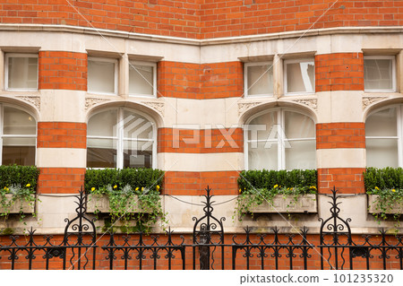 Building in London Building in London 101235320