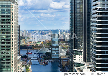 Canary Wharf in London Canary Wharf in London 101236244