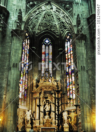 Italy Milan Duomo interior altar Italy Milan Duomo interior altar 101240647