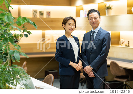 Business people lined up in the office Business people lined up in the office 101242246
