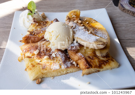 French toast	 101243967