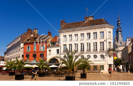 Sens old town streets with medieval houses Sens old town streets with medieval houses 101244803