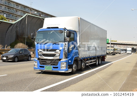 Traffic logistics image Tomei Expressway Traffic logistics image Tomei Expressway 101245419