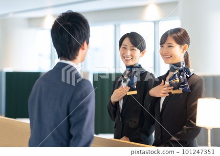 Hotel hotel man business customer service concierge real estate photography cooperation "LINK FOREST" 101247351