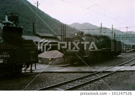 1968 steam locomotive D50 Maibara locomotive depot Hokuriku main line Shiga prefecture documentary photo old color photo 101247526