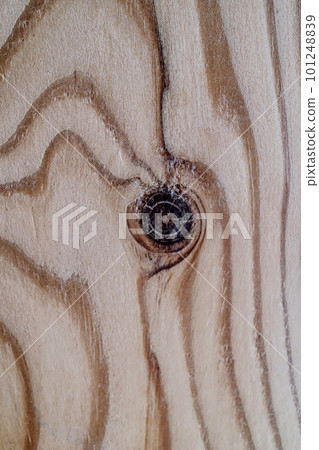 The texture of the wooden lining is not covered with varnish. 101248839