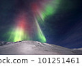 極光和薄雲，午夜盛宴 101251461