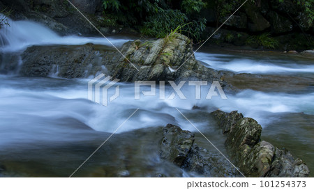 谷、小川、エメラルドの小川、台湾、山谷，水流，翠綠的水流，台灣，Valleys, streams, 101254373