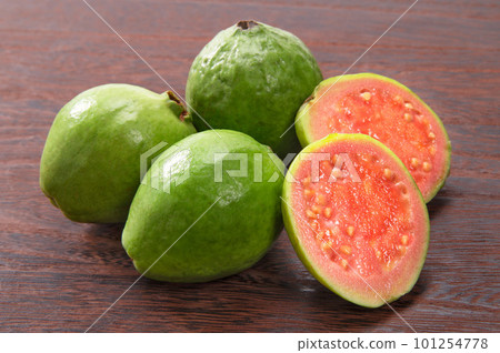 Guava, a tropical fruit from the southern country 101254778