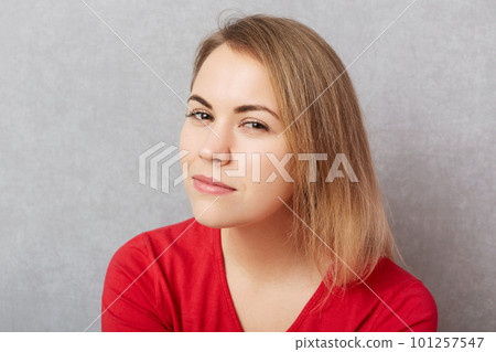 Pensive dreamy woman leaning on hand · Free Stock Photo