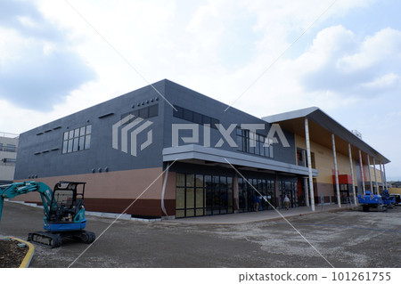購物中心正在建設中 購物中心正在建設中 101261755
