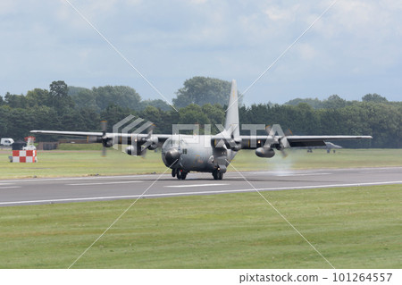 西班牙空軍 C-130H 大力神著陸 西班牙空軍 C-130H 大力神著陸 101264557