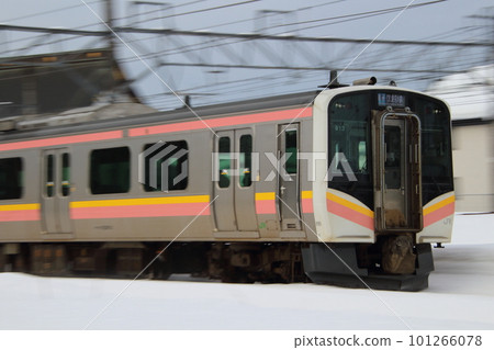 冬季信越本線E129系列（直越⇔長岡） 101266078