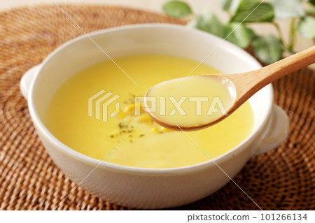 湯匙玉米濃湯 101266134