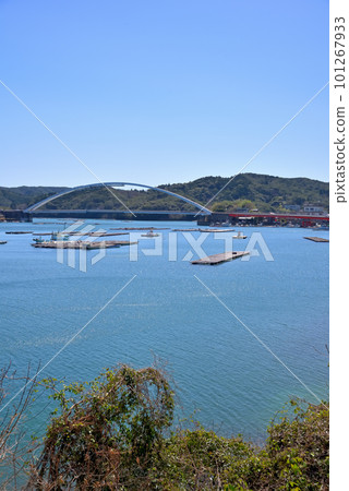 《三重縣》鳥羽市浦村町珍珠路阿甦之浦大橋生浦灣 《三重縣》鳥羽市浦村町珍珠路阿甦之浦大橋生浦灣 101267933