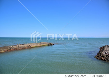 《Mie Prefecture》Kamisaki Beach, Futami-cho, Ise City 101268638