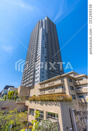 日本東京城市景觀代官山站前的代官山地址 101269336