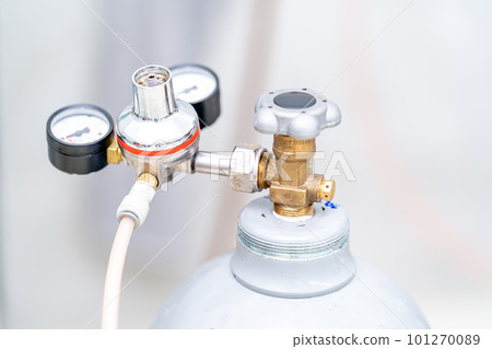 pressure gauge for gas pressure vessel in the factory 101270089