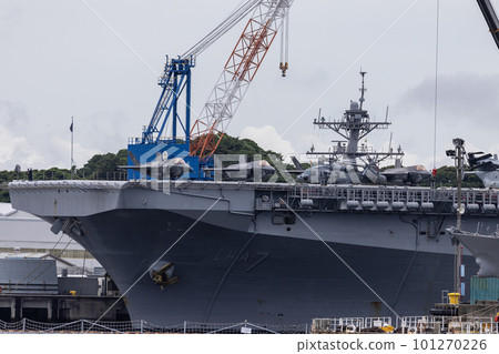 F35 fighter on a U.S. Marine Corps amphibious assault ship F35 fighter on a U.S. Marine Corps amphibious assault ship 101270226