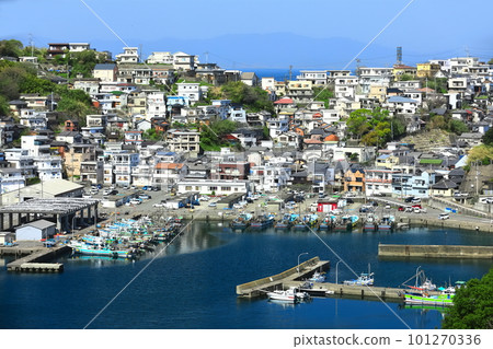 [Wakayama Prefecture] Saikazaki fishing port in sunny weather (Amalfi in Japan) 101270336