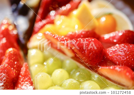 colorful fruit cake 101272458