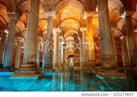Interior view of the Basilica Cistern in Istanbul, Turkey 101273647