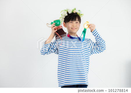 獎牌獲得者杯表彰小學生 101278814