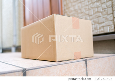 紙箱 小木箱 包裹投遞 101280898
