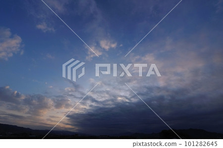Spring morning sky with various clouds / super wide angle / sky mainly / 230403am 101282645
